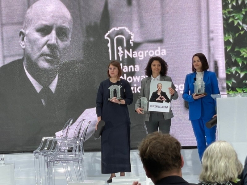 Wrocław: Swiatłana Cichanouska spotkała się z obywatelami Białorusi - fot. Malwina Gadawa