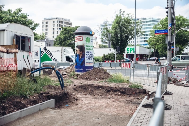 Remont na Komandorskiej. Zostanie kostka brukowa - Fot. Patrycja Dzwonkowska