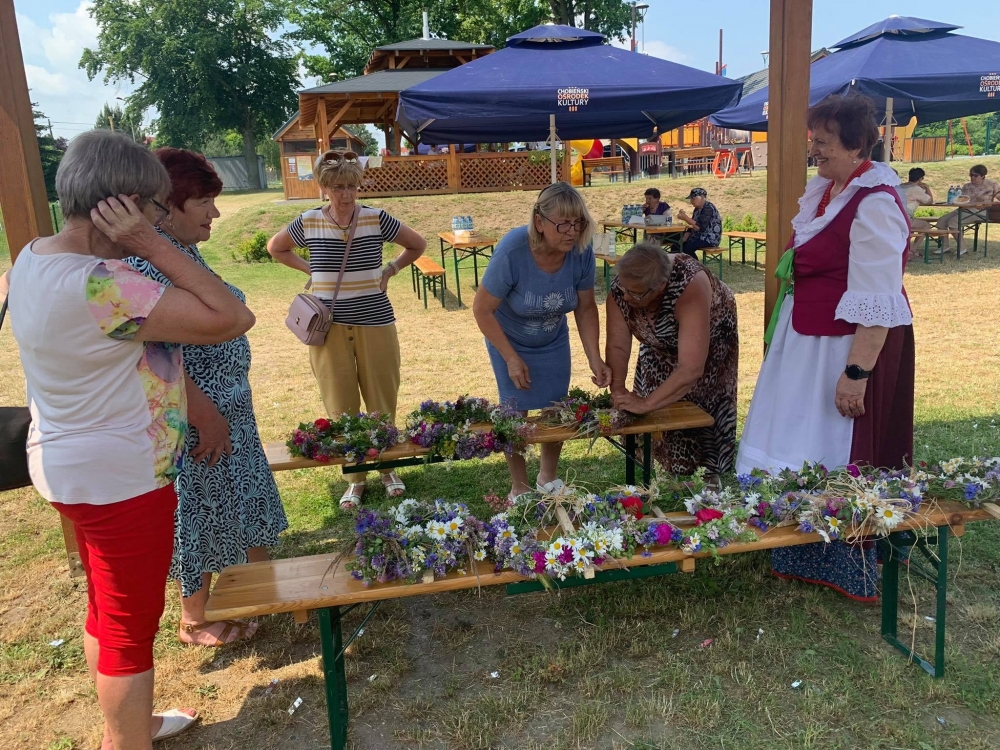 Seniorzy: Spotkanie nad Odrą w Chobieni cz.1 - fot. Facebook