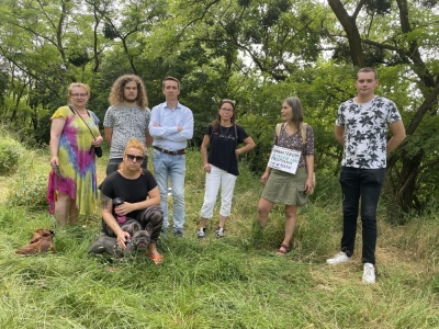 Zielone Kuźniki zamieniają się w betonowe? Mieszkańcy alarmują, prezydent odpowiada