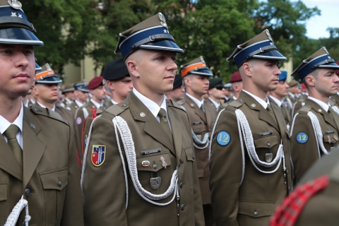 Wielki dzień we Wrocławskiej Akademii Wojsk Lądowych [ZOBACZ] - 13