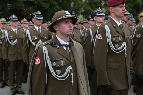 Wielki dzień we Wrocławskiej Akademii Wojsk Lądowych [ZOBACZ] - 17