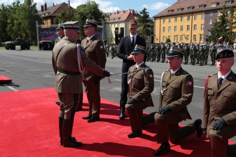 Wielki dzień we Wrocławskiej Akademii Wojsk Lądowych [ZOBACZ] - 27
