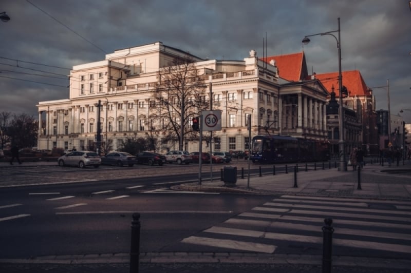 Na Świdnickiej noga z gazu - wkrótce pojawią się progi zwalniające - fot. Patrycja Dzwonkowska
