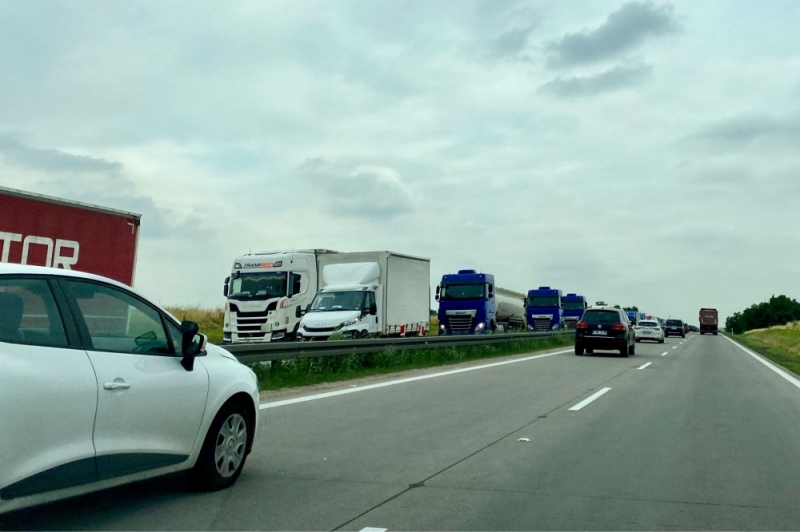 Spore korki na A4 i AOW w okolicach Wrocławia - fot. RW