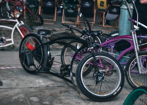 Rower jak Harley Davidson. Ta jazda jest typową "czilerką"- mówią fani cruiserów  - 2