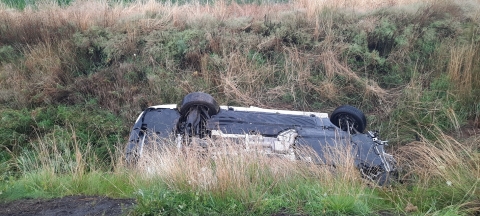 Wypadek na A4. Dachował samochód osobowy - 3