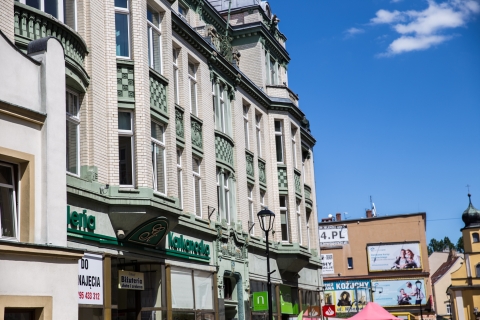 Reprezentacyjna ulica 1-go maja w Jeleniej Górze [FOTOSPACER] - 13