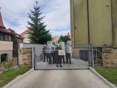Śmierć młodego mężczyzny w Lubinie. Zamieszki przed komisariatem [AKTUALIZACJA] - 3