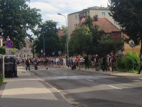 Śmierć młodego mężczyzny w Lubinie. Zamieszki przed komisariatem [AKTUALIZACJA] - 5
