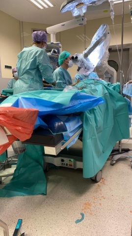 Pionierska operacja serca w Uniwersyteckim Szpitalu Klinicznym we Wrocławiu. To pierwszy taki zabieg w Europie