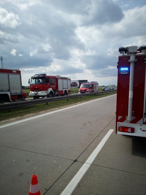 Karambol na A4. Zderzyło się pięć aut, dwie osoby ranne [AKTUALIZACJA] - 1