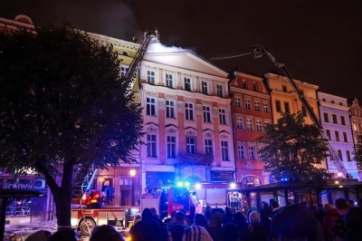 Pożar w Świdnicy. Straty są olbrzymie, ale kamienicę da się uratować