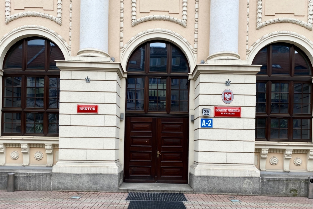 We Wrocławiu powstał pierwszy na świecie bank nasienia żubrów - fot. Patrycja Dzwonkowska