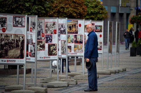75 lat Radia Wrocław: 75 lat na kilkunastu panelach - 2