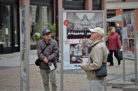75 lat Radia Wrocław: 75 lat na kilkunastu panelach - 5