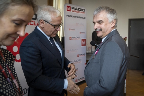 75 lat Radia Wrocław: 18 pracowników Radia Wrocław z odznaczeniami państwowymi - 129