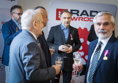 75 lat Radia Wrocław: 18 pracowników Radia Wrocław z odznaczeniami państwowymi - 22