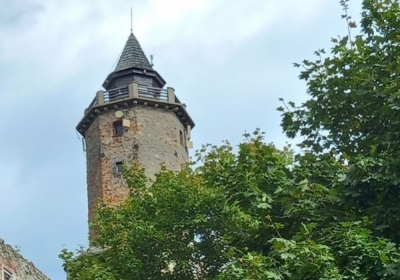 Turyści rozczarowani - wieża widokowa w zamku Grodno zamknięta. Ale zyska nowe oblicze