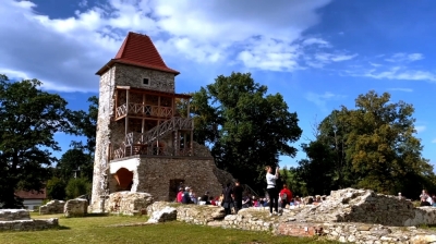 Zamek Kasztelański w Starej Kamienicy czeka na turystów