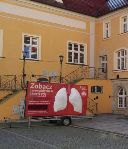 W Bolesławcu stanęły płuca. Mieszkańcy sprawdzą czym oddychają