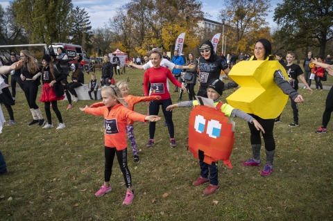 Bieg Halloween Radia Wrocław. Sportowa rywalizacja z przymrużeniem oka [ZDJĘCIA] - 26