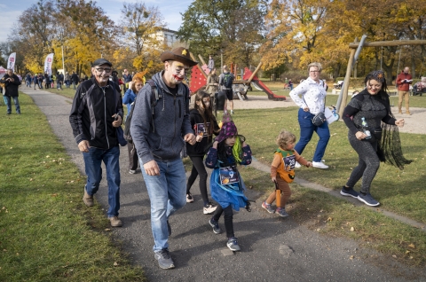 Bieg Halloween Radia Wrocław. Sportowa rywalizacja z przymrużeniem oka [ZDJĘCIA] - 28