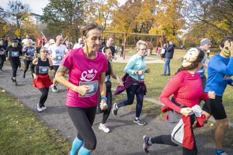 Bieg Halloween Radia Wrocław. Sportowa rywalizacja z przymrużeniem oka [ZDJĘCIA] - 31