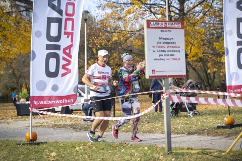 Bieg Halloween Radia Wrocław. Sportowa rywalizacja z przymrużeniem oka [ZDJĘCIA] - 43