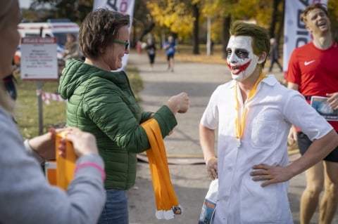 Bieg Halloween Radia Wrocław. Sportowa rywalizacja z przymrużeniem oka [ZDJĘCIA] - 46