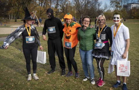 Bieg Halloween Radia Wrocław. Sportowa rywalizacja z przymrużeniem oka [ZDJĘCIA] - 67