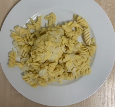 Makaron bez sosu i suche ziemniaki - to obiady dla osób chorych na celiakię w Uniwersyteckim Szpitalu Klinicznym