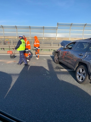 Wypadek i utrudnienia na Autostradowej Obwodnicy Wrocławia [FOTO] - 4