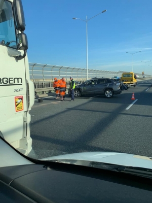 Wypadek i utrudnienia na Autostradowej Obwodnicy Wrocławia [FOTO] - 6
