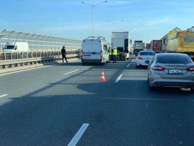 Wypadek i utrudnienia na Autostradowej Obwodnicy Wrocławia [FOTO]