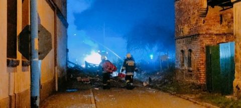 Zakończono akcję ratunkową po zawaleniu kamienicy w Ścinawie [ZDJĘCIA] - 4
