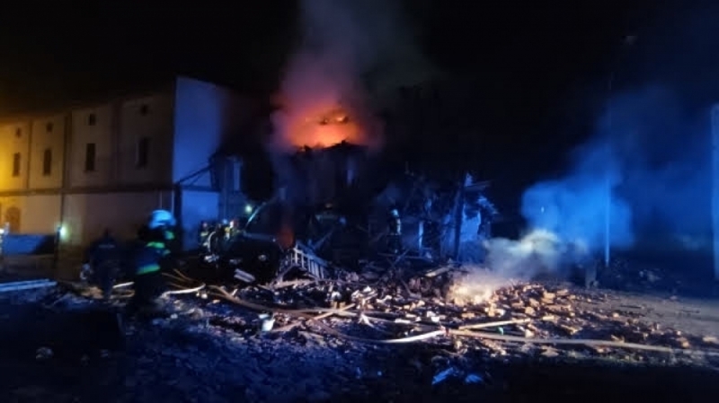 Eksplozja gazu w Ścinawie zbiera śmiertelne żniwo - nie żyje poszkodowany mężczyzna - fot. Lubinextra.pl