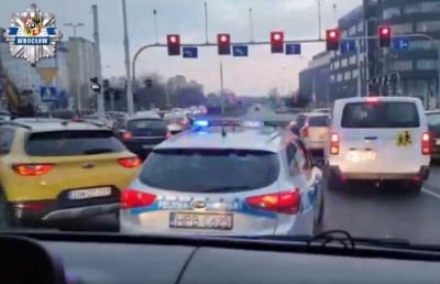 Na sygnale przez Wrocław. Wieźli serce dla pacjenta [WIDEO]