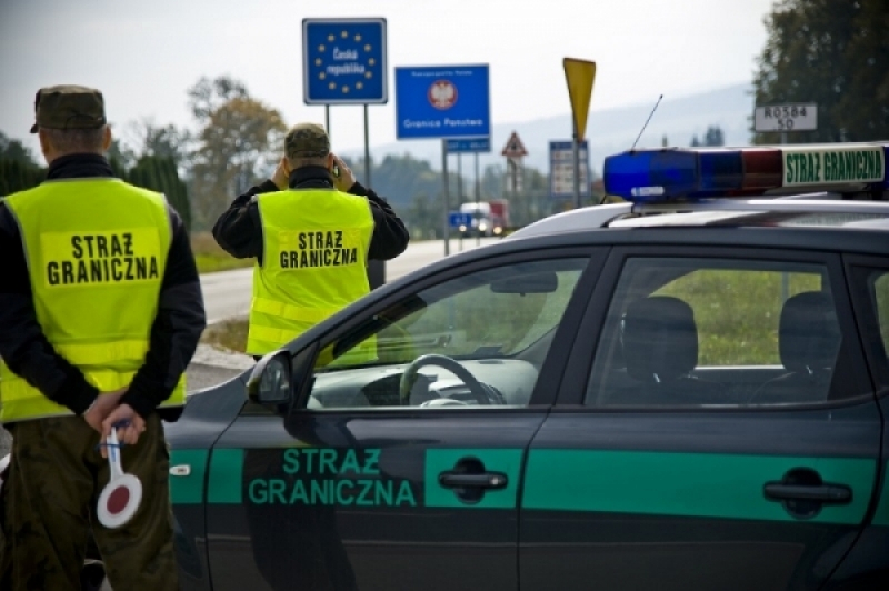 Straż Graniczna zatrzymała obywatela Ukrainy, który pomagał migrantom nielegalnie przekroczyć granicę - fot. SG 