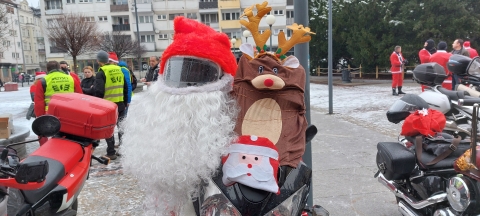 Motomikołaje wsiadają na motocykle i jadą do dzieci [ZDJĘCIA] - 1