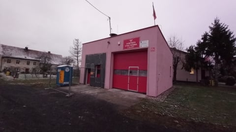 Nowy wóz nie mieści się w remizie i... stoi nieużyteczny w innej  - 2