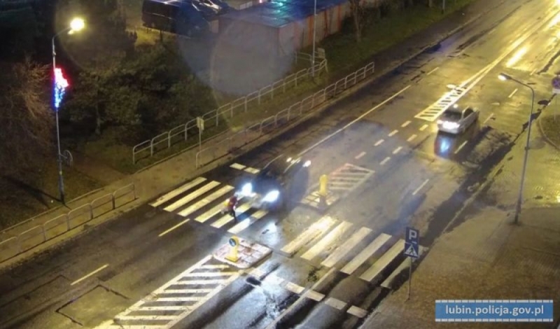 Policja w Lubinie przestrzega kierowców i publikuje film z potrącenia na pasach - fot. KPP w Lubinie
