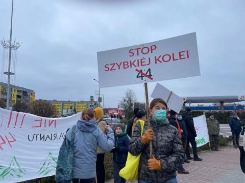 Mieszkańcy gminy Jelcz-Laskowice protestowali przeciwko kolei dużych prędkości - 1