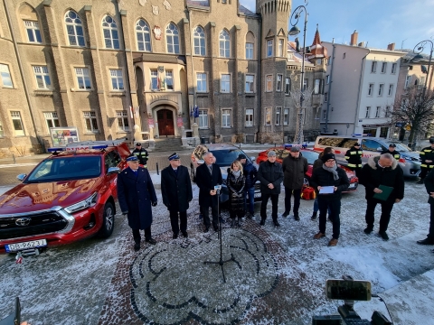 Wałbrzych: Nowe samochody dla straży pożarnej kupione w ramach budżetu obywatelskiego - 9