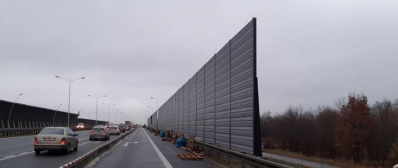 Święta bez utrudnień związanych z budową ekranów akustycznych na AOW - fot. GDDKiA