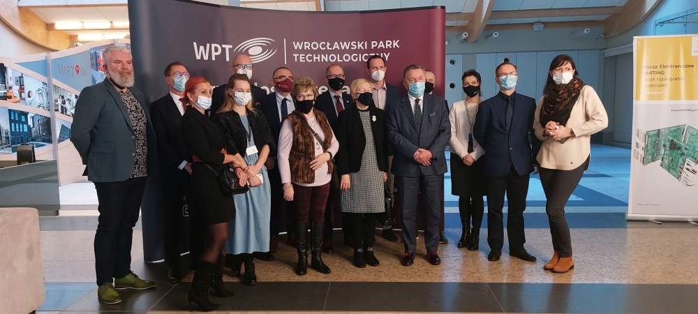 Nowoczesne laboratorium otwarto we Wrocławskim Parku Technologicznym - fot. RW