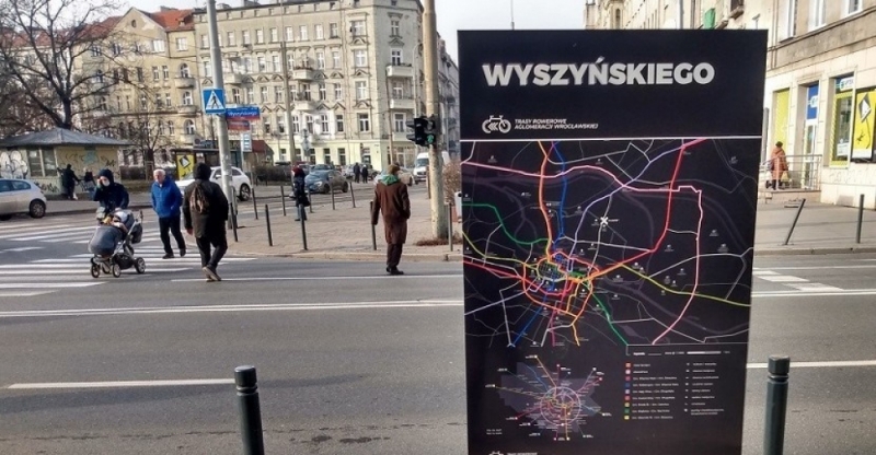 Rowerowe totemy stanęły na ulicach Wrocławia - fot. wroclaw.pl