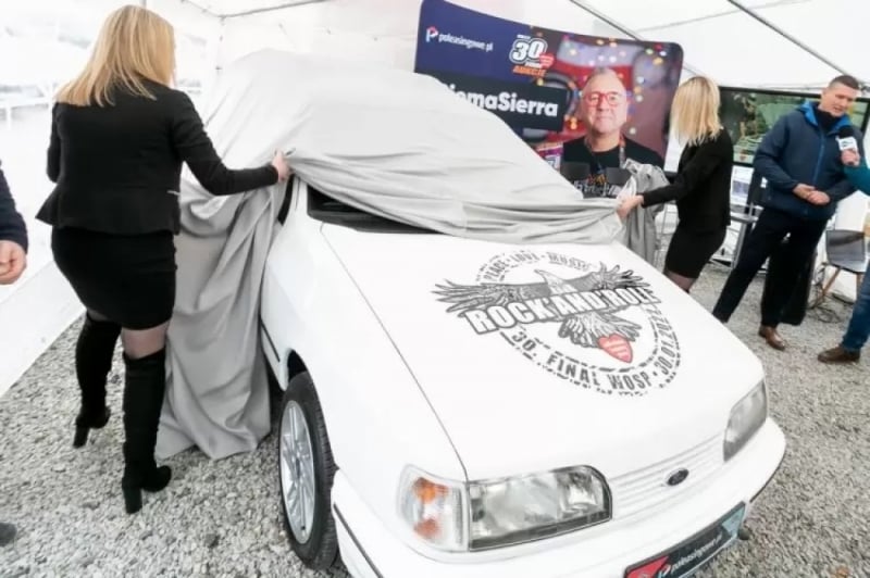 Takim samym samochodem jeździł Owsiak podczas pierwszego finału WOŚP. Licytacja ruszyła - fot. www.Poleasingowe.pl