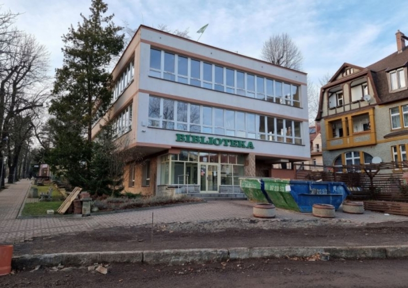 Półtora roku potrwa remont Biblioteki Miejskiej w Szczawnie-Zdroju  - fot. Bartosz Szarafin