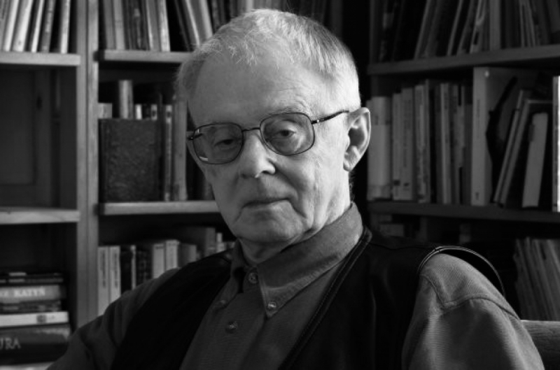 Nie żyje znany krytyk literacki, pisarz i poeta prof. Jacek Trznadel - fot.: www.lo1.wroc.pl